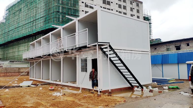 南宁旧城改造项目工地住人集装箱房